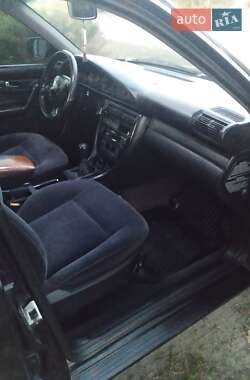 Седан Audi A6 1995 в  фото 18 Седан Audi A6 1995 в