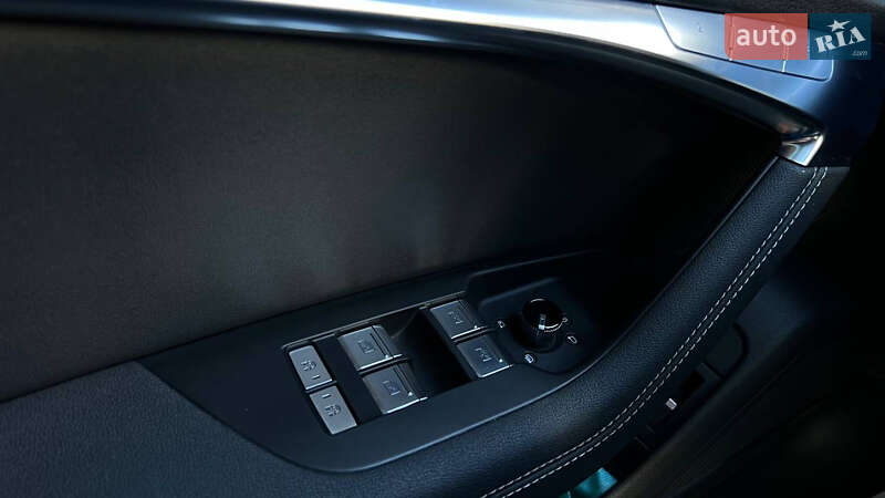 Седан Audi A6 2019 в Львові