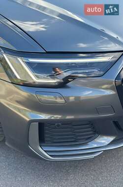 Седан Audi A6 2019 в 