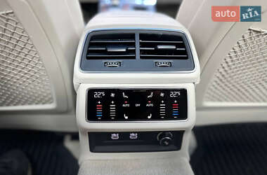 Седан Audi A6 2021 в 