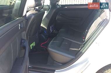 Универсал Audi A6 2004 в 