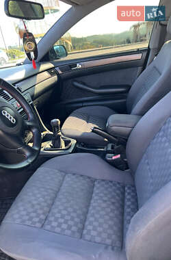 Седан Audi A6 1999 в 