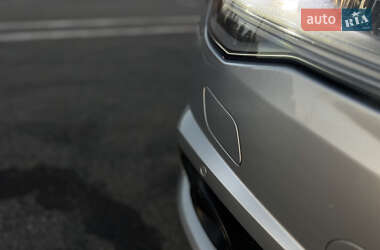 Седан Audi A6 2016 в 