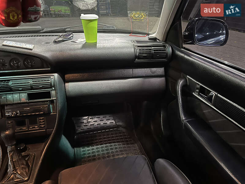 Седан Audi A6 1995 в Сумах