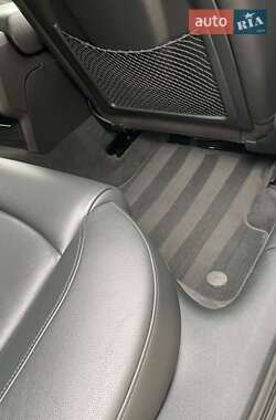 Седан Audi A6 2012 в 
