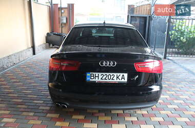 Седан Audi A6 2013 в 