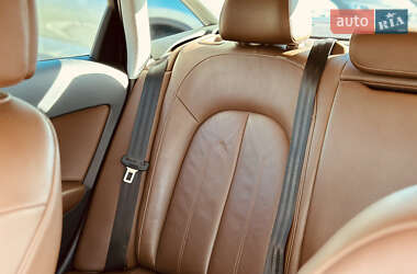 Седан Audi A6 2014 в 