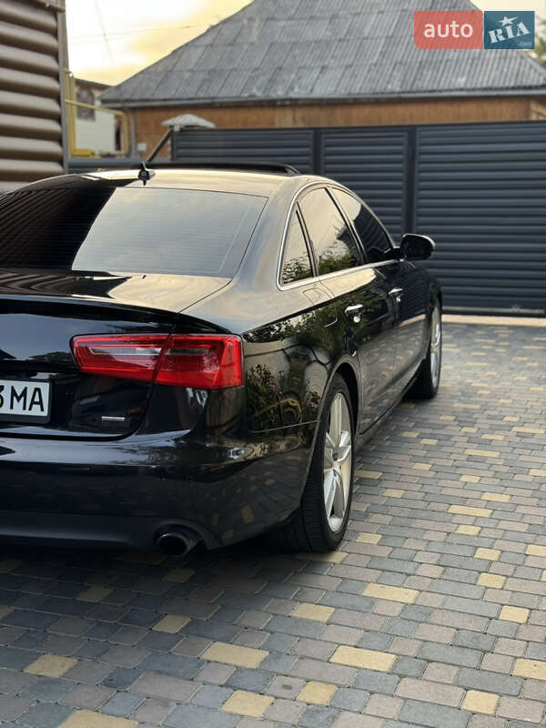 Седан Audi A6 2014 в Коростене