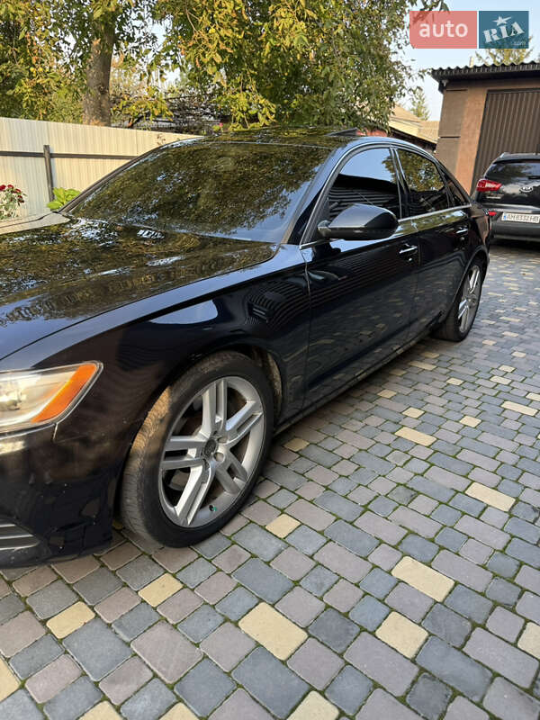 Седан Audi A6 2014 в Коростене