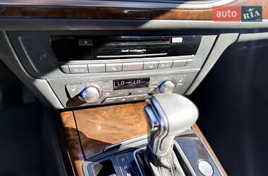 Седан Audi A6 2015 в 