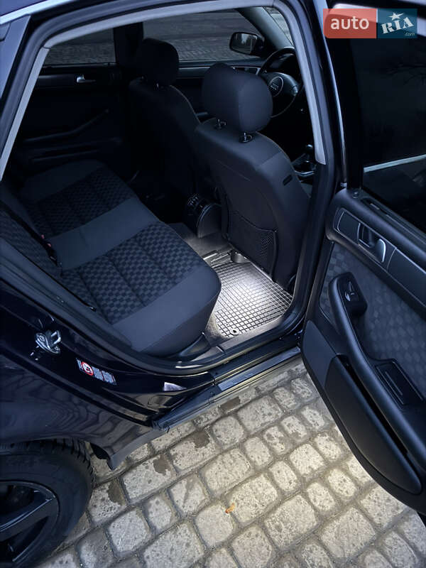 Седан Audi A6 2001 в Подволочиске