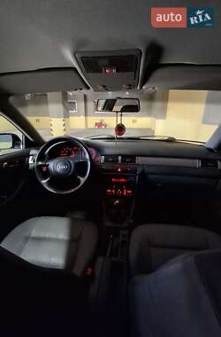 Седан Audi A6 1999 в 