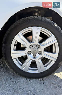 Универсал Audi A6 2011 в 
