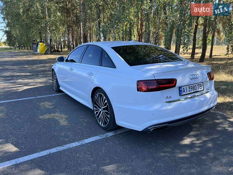 Седан Audi A6 2015 в Киеве