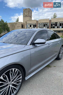 Седан Audi A6 2016 в 