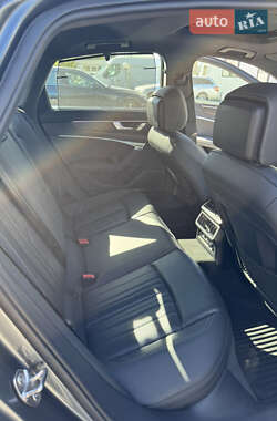 Седан Audi A6 2018 в 