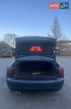 Седан Audi A6 2003 в 