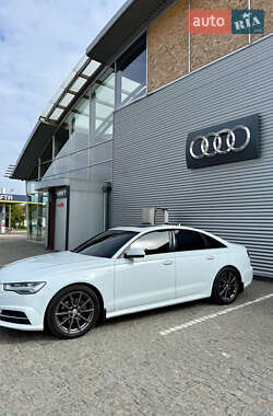 Седан Audi A6 2015 в 