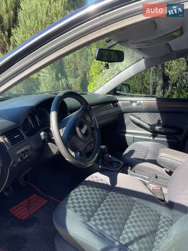 Седан Audi A6 1999 в Самборе