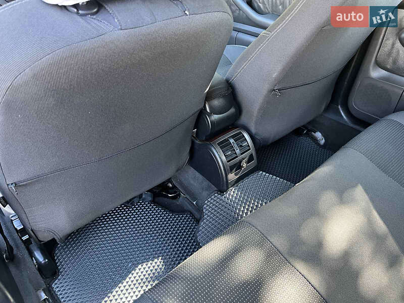 Універсал Audi A6 1998 в Дніпрі