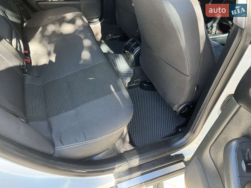 Універсал Audi A6 1998 в Дніпрі