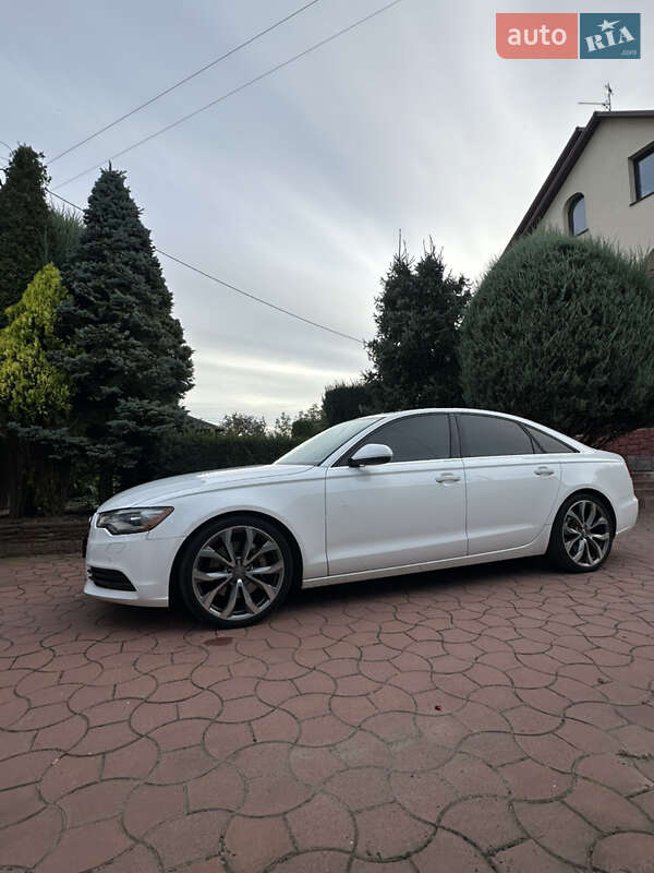 Седан Audi A6 2013 в Луцке