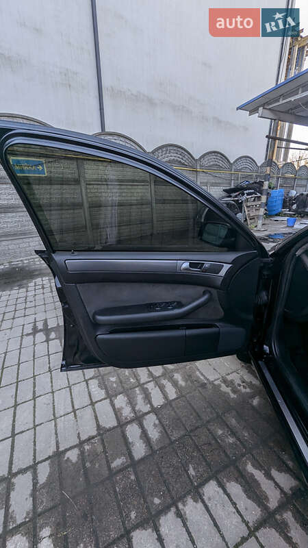 Седан Audi A6 2001 в Ровно