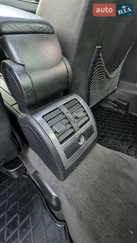 Седан Audi A6 2001 в Ровно