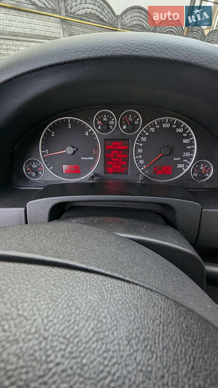 Седан Audi A6 2001 в Ровно