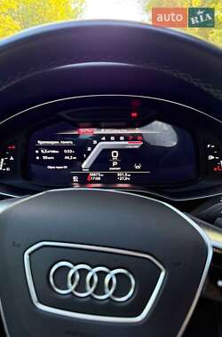 Седан Audi A6 2022 в 