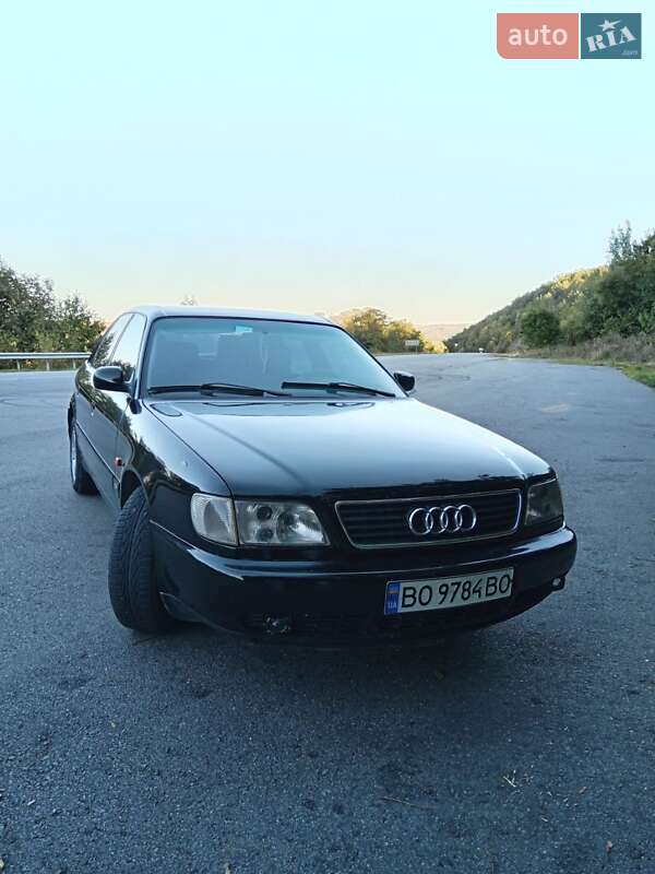 Седан Audi A6 1995 в Чорткове