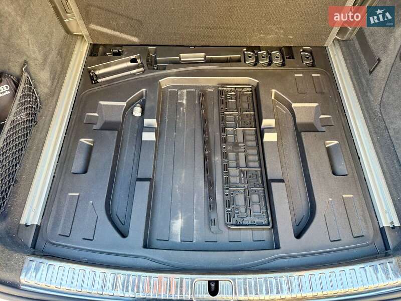 Универсал Audi A6 2020 в Киеве