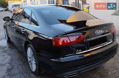 Седан Audi A6 2015 в 