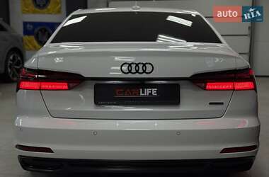 Седан Audi A6 2018 в 