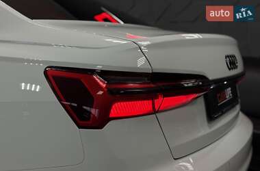 Седан Audi A6 2018 в 
