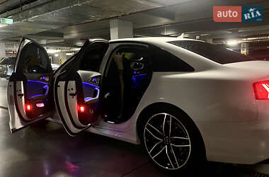 Седан Audi A6 2016 в 