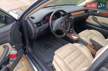 Седан Audi A6 2001 в 