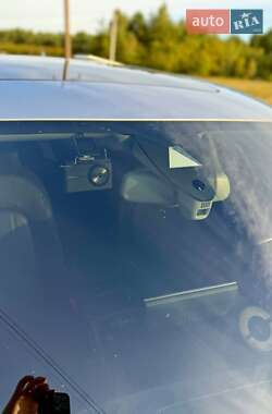 Седан Audi A6 2016 в 