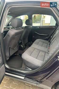 Седан Audi A6 2000 в 