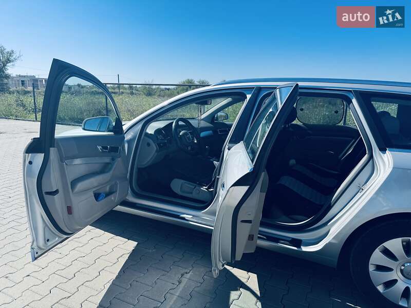 Универсал Audi A6 2006 в Виноградове