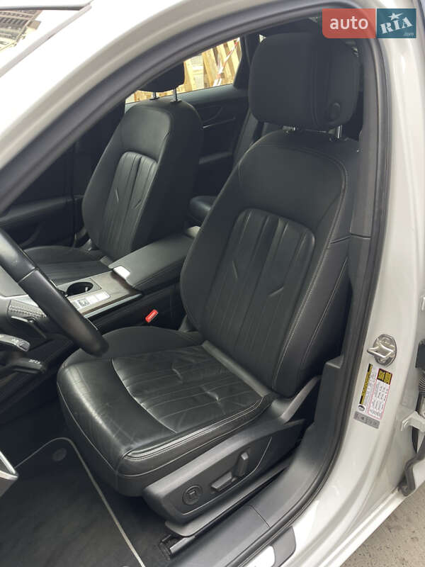Седан Audi A6 2020 в Киеве
