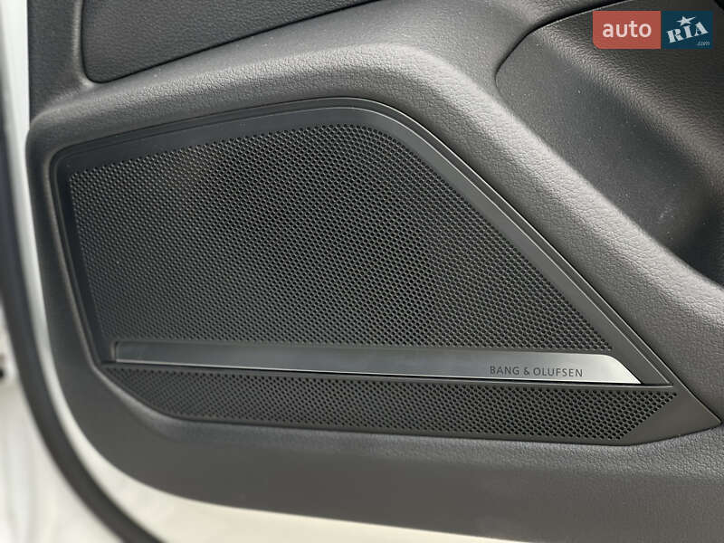 Седан Audi A6 2020 в Киеве