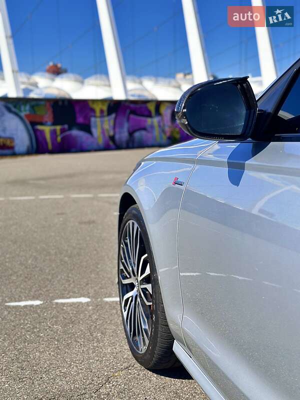 Седан Audi A6 2014 в Киеве