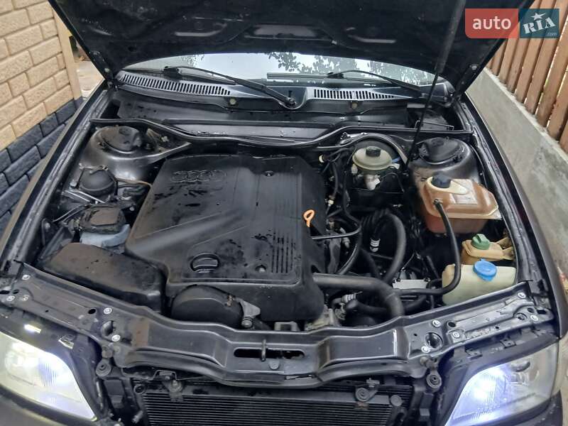 Универсал Audi A6 1996 в Ивано-Франковске