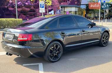 Седан Audi A6 2004 в 