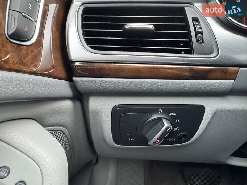 Седан Audi A6 2013 в Луцке
