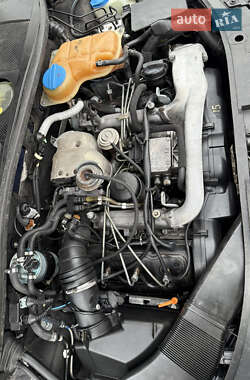 Седан Audi A6 2000 в 