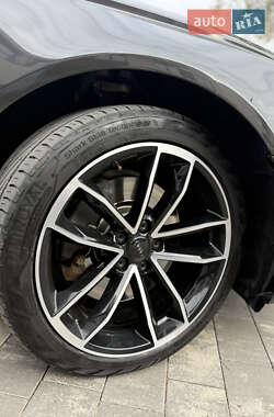 Седан Audi A6 2013 в 