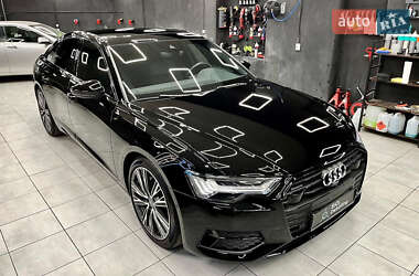 Седан Audi A6 2019 в 