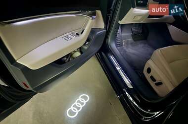 Седан Audi A6 2019 в 